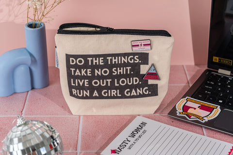 Run A girl Gang zip-up bag